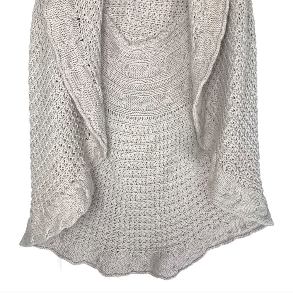 Denver Hayes Chunky Knit Crochet Vest - Picture 3 of 8